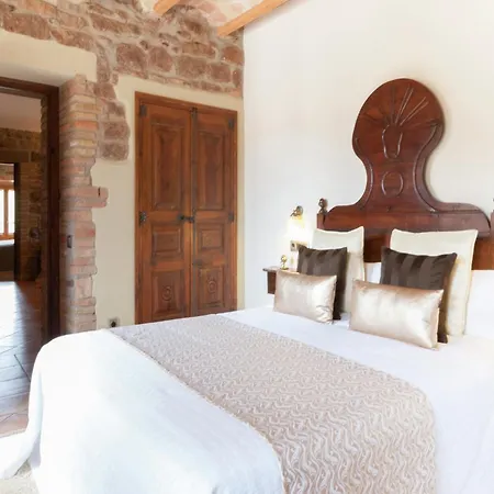 Apartment In Spain Near Scenic Mountains-2